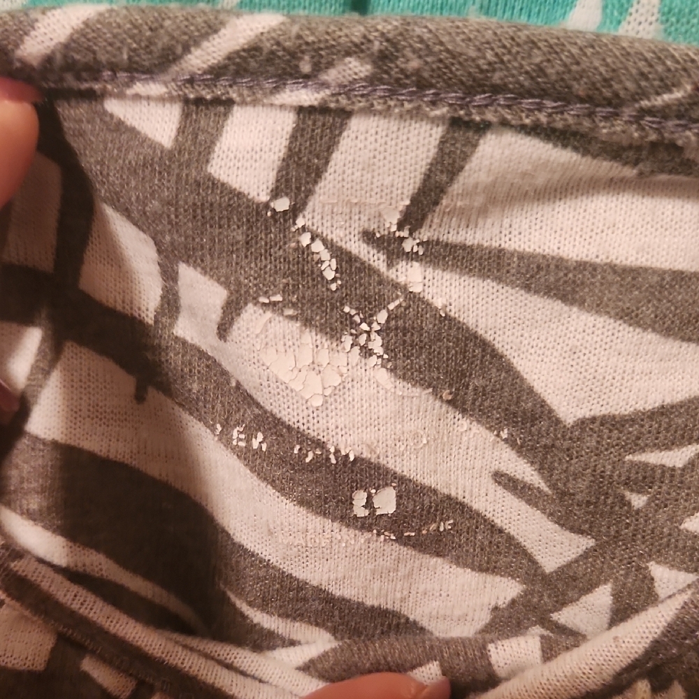 (2) Tank Tops - Picture 6 of 7